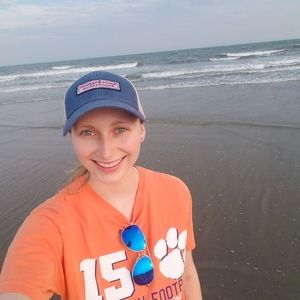 Meet your Posher, Katie